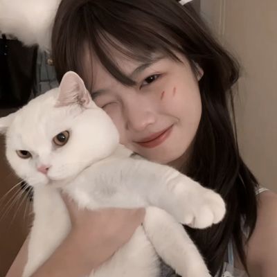 动态不需要多，但必须有“个性锚点”